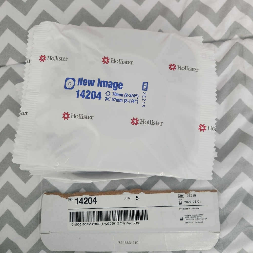 Hollister New Image Wafer urostomy 2 piece system Ref #14204, 8 total